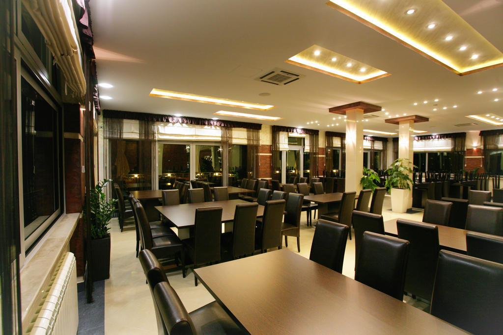 Hotel Ellena Herceg Novi Exterior foto